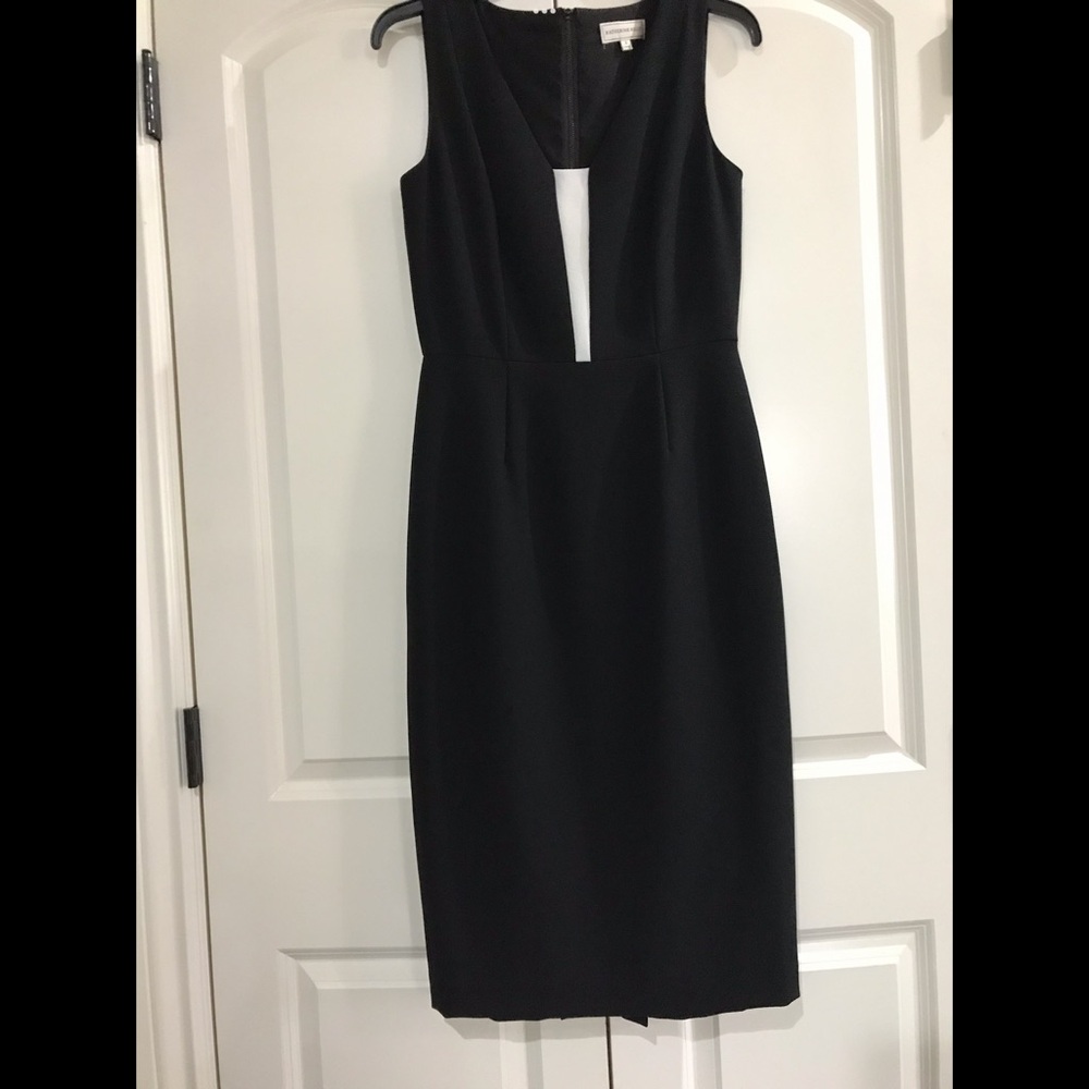 Chic Black Sleeveless Dress